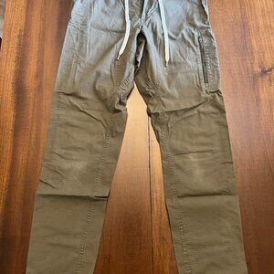 Vuori Men's Technical Climber Pant, Size Small, Green